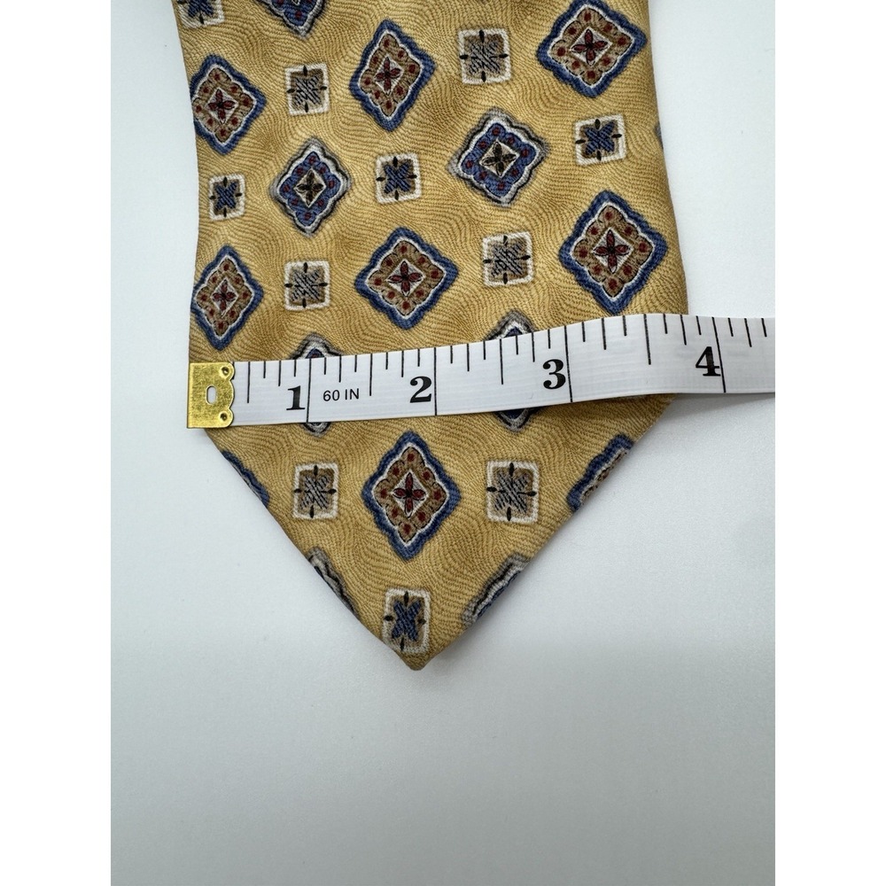 Jos A Bank Silk Tie‎ Yellow Blue Geometric Medallion Classic Mens Necktie USA - Picture 3 of 8